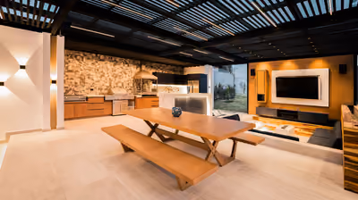 Outdoor Kitchens & Entertaining